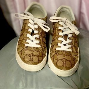 Coach(I know these are expensive but i am looking to rebuy them,never used:) ty)